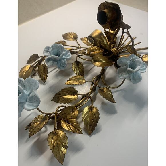 Vintage Hollywood Regency Mid Century Modern Gold Metal Candle Sconce W Flowers - Picture 7 of 9